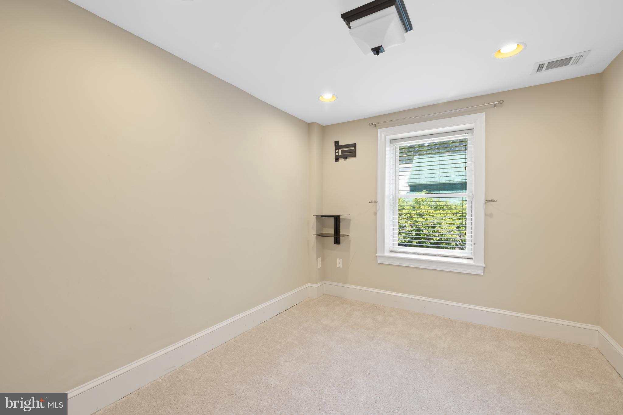 NEW MARKET - Residential Lease