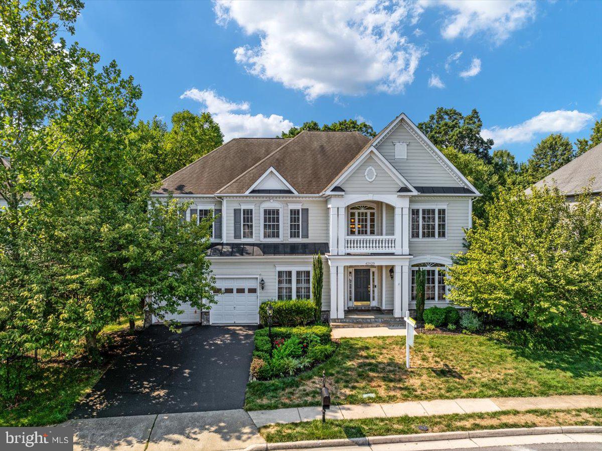 SOUTHERN WALK AT BROADLANDS - Residential