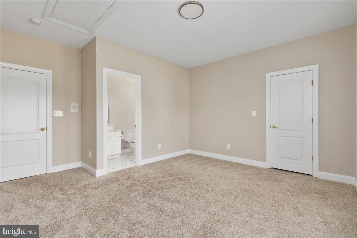 SOUTHERN WALK AT BROADLANDS - Residential