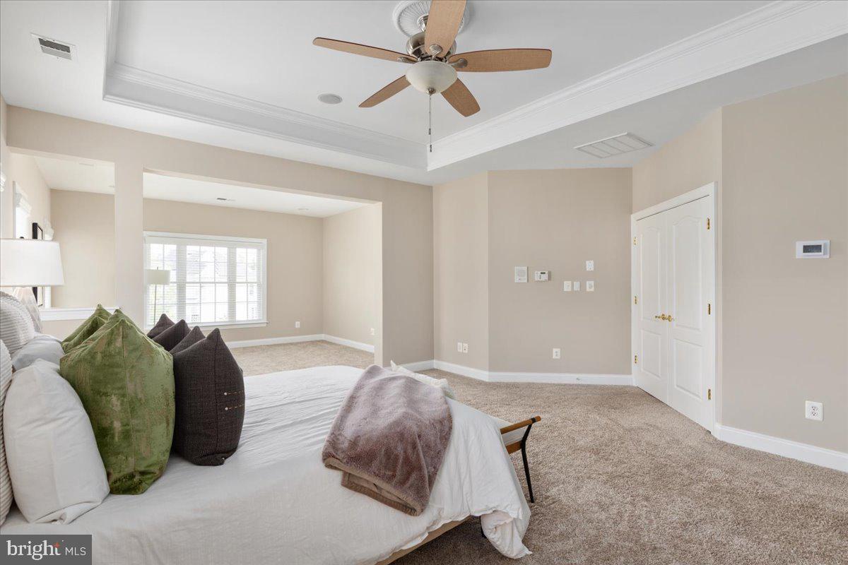 SOUTHERN WALK AT BROADLANDS - Residential