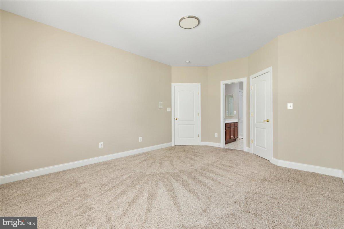 SOUTHERN WALK AT BROADLANDS - Residential