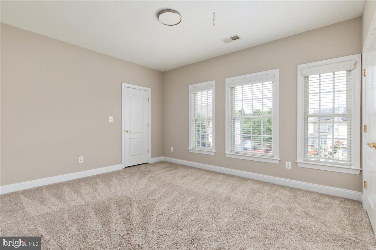 SOUTHERN WALK AT BROADLANDS - Residential