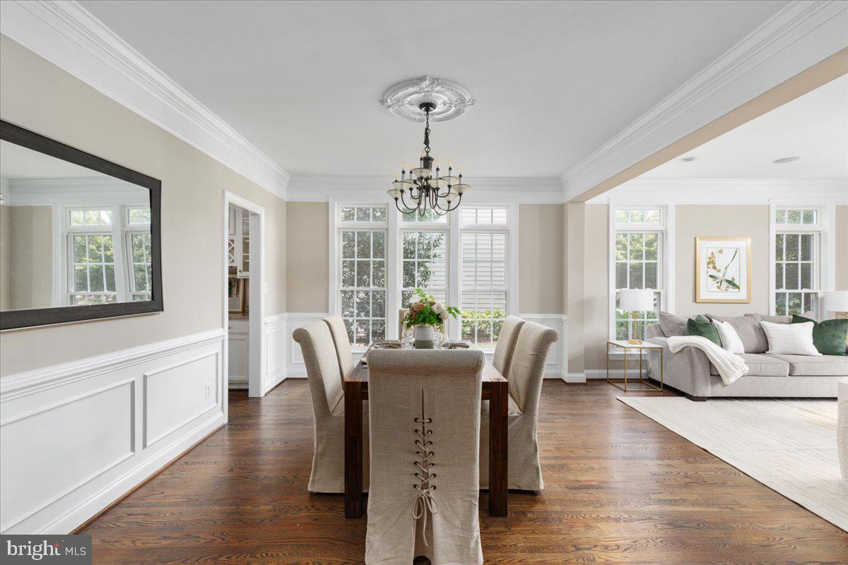 SOUTHERN WALK AT BROADLANDS - Residential