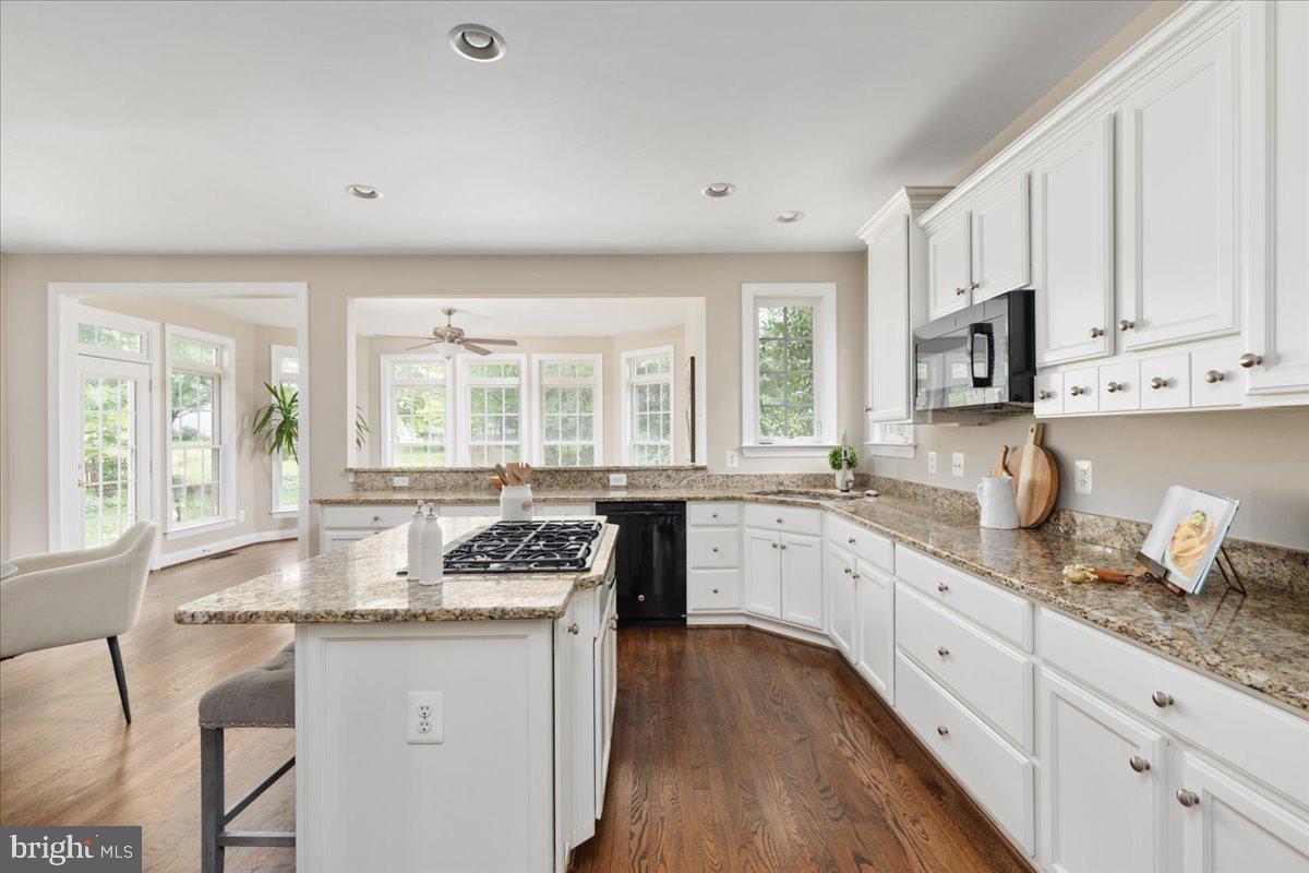 SOUTHERN WALK AT BROADLANDS - Residential