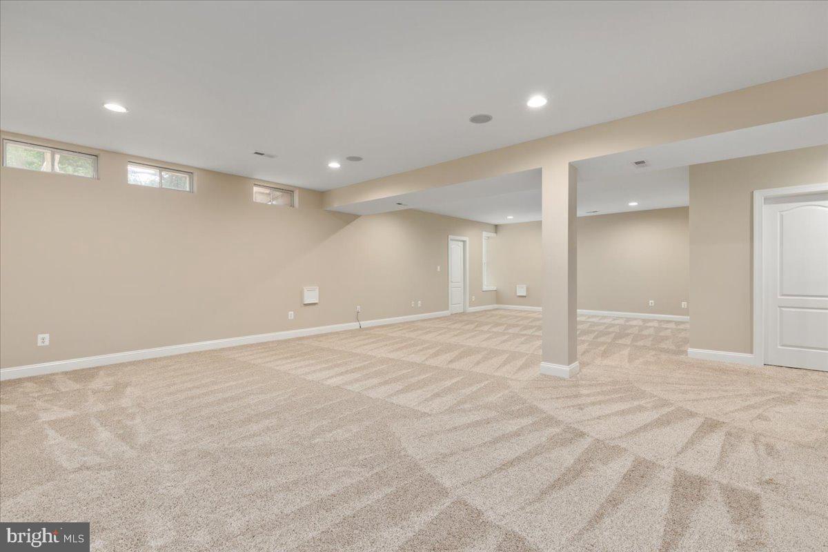 SOUTHERN WALK AT BROADLANDS - Residential