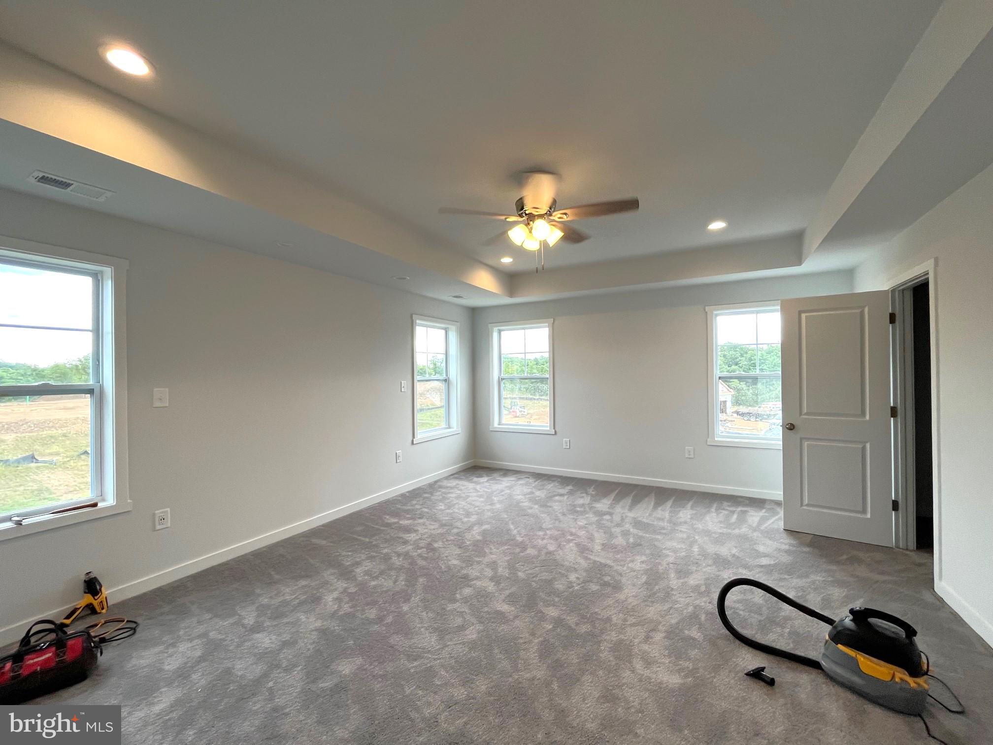 HERITAGE HILLS - Residential