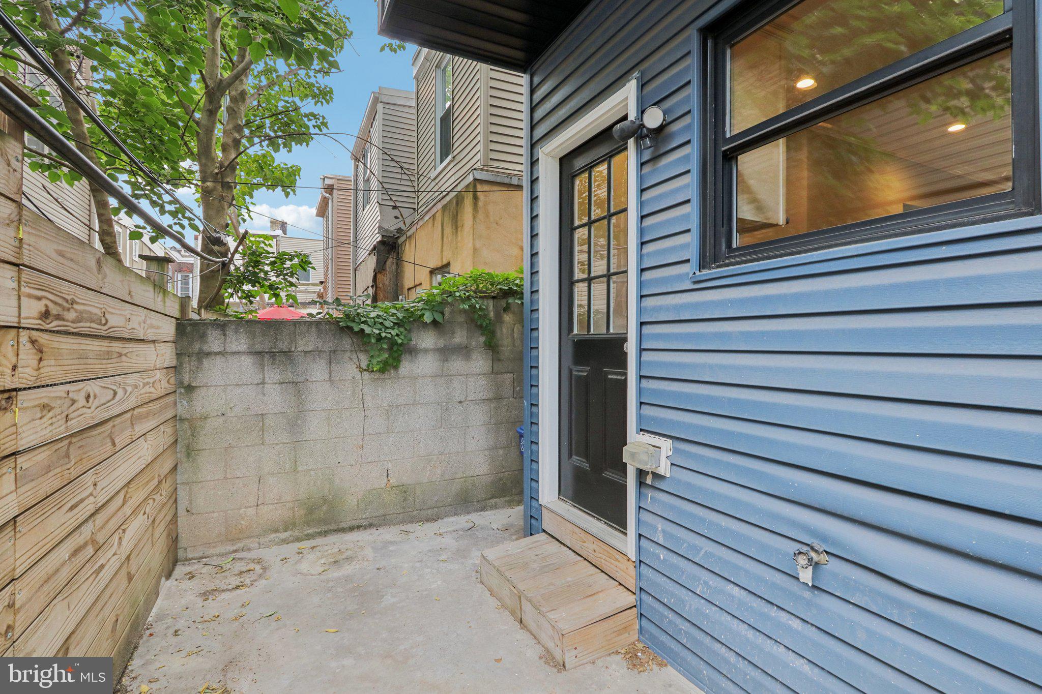 POINT BREEZE - Residential