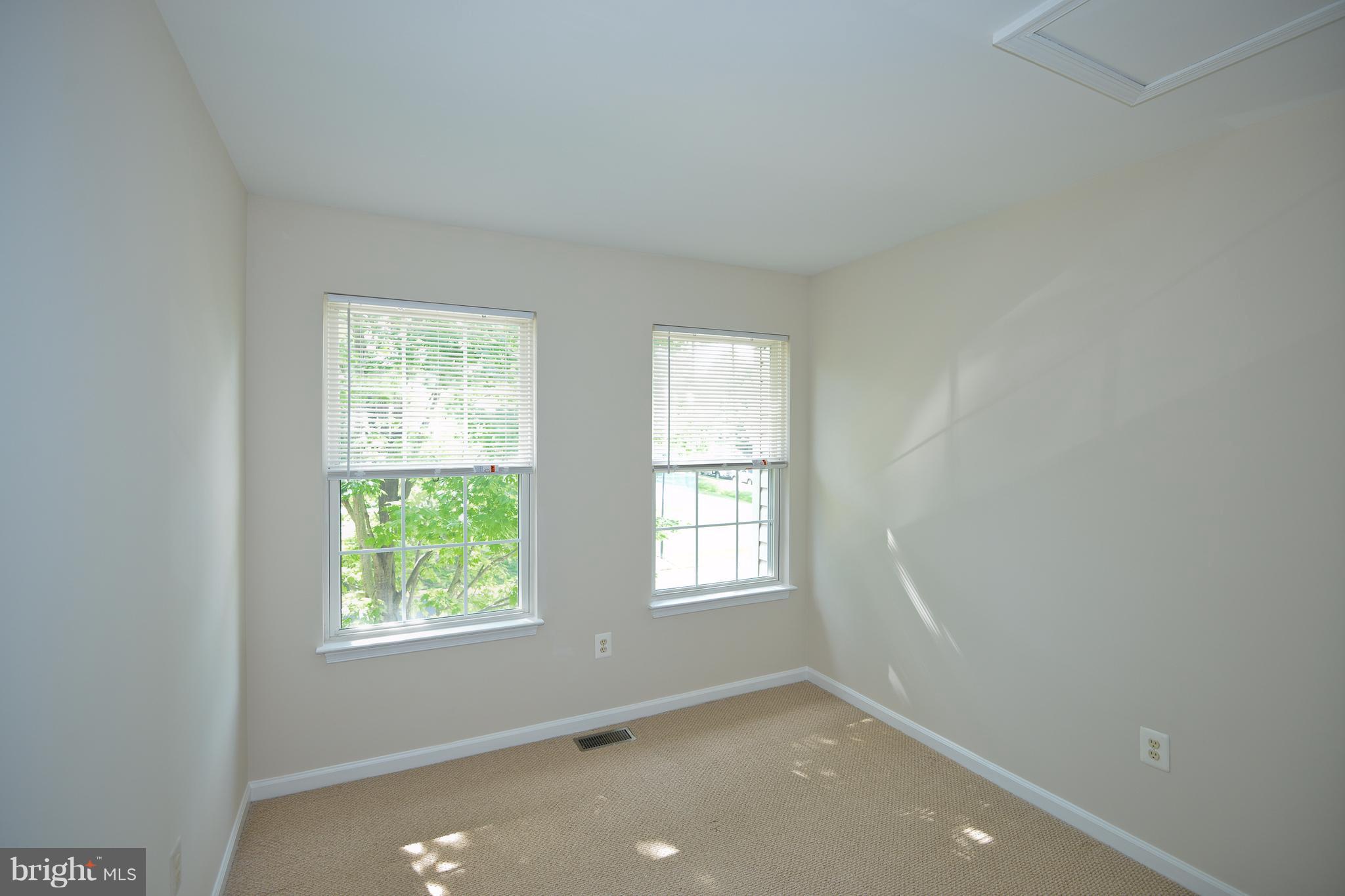 LEE OVERLOOK - Residential