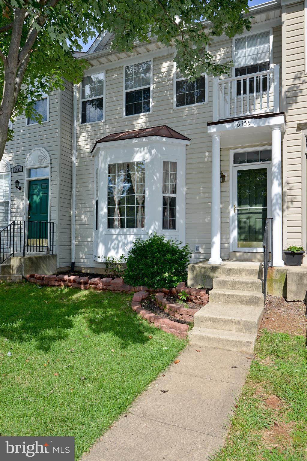 LEE OVERLOOK - Residential