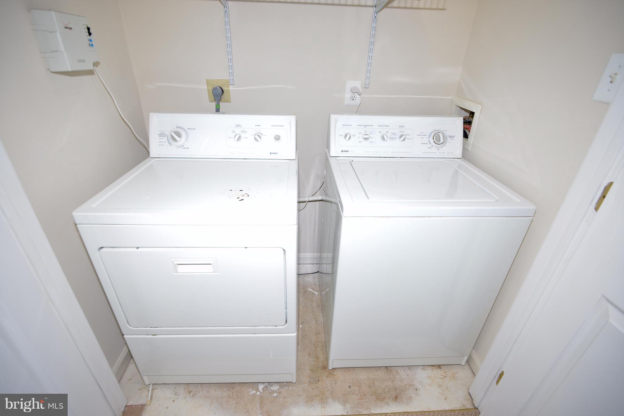 LEE OVERLOOK - Residential