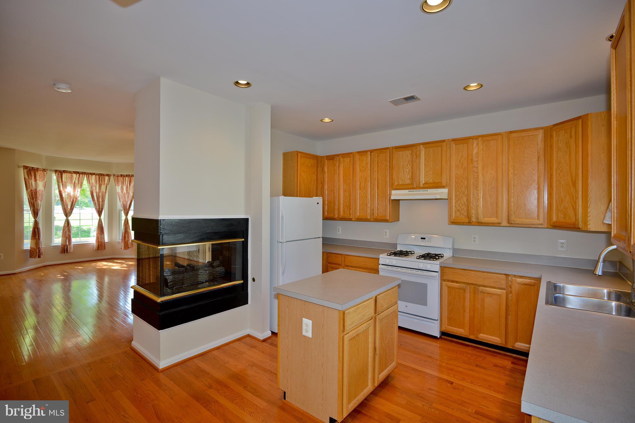 LEE OVERLOOK - Residential