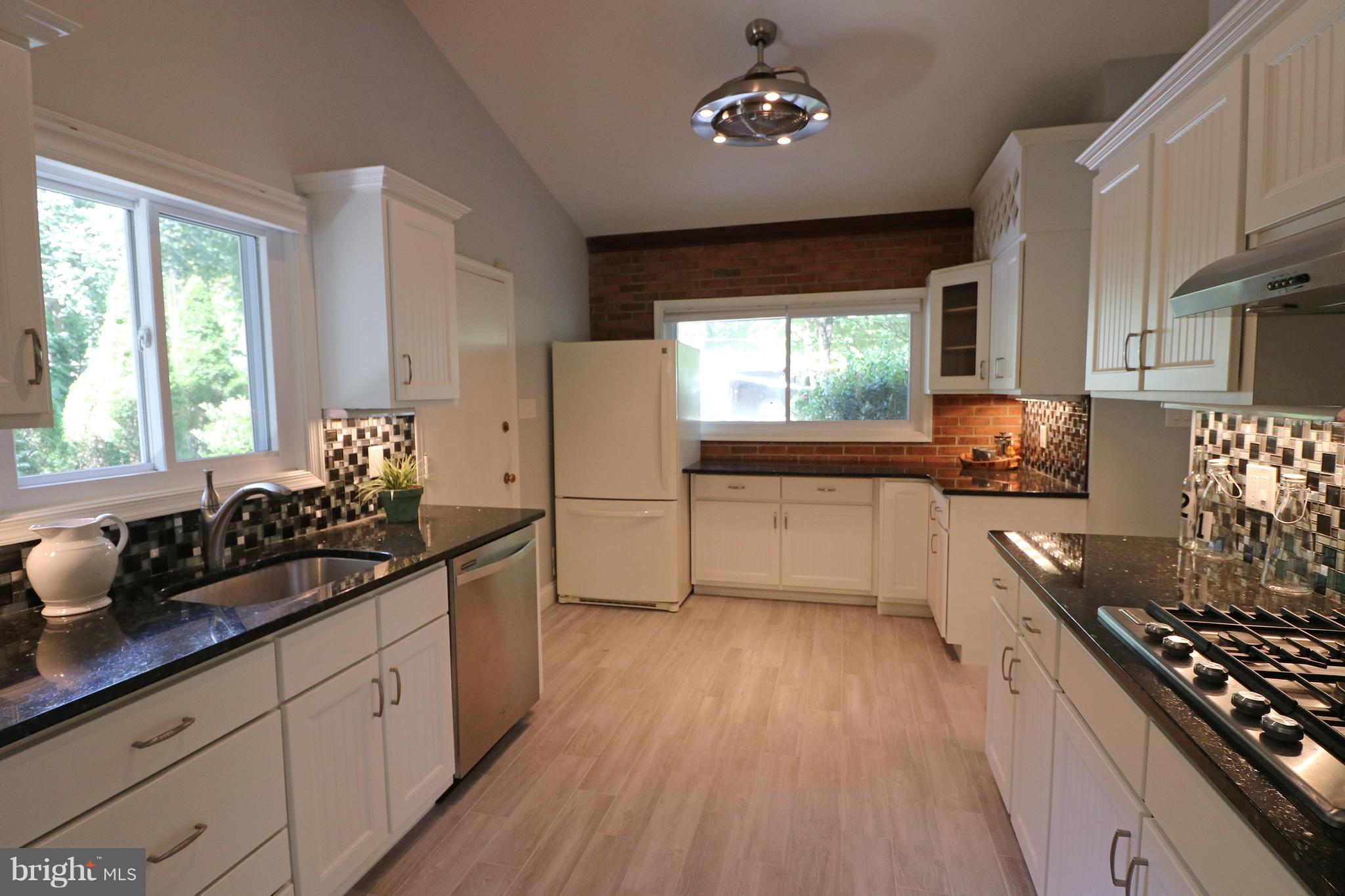 WOODHAVEN - Residential Lease