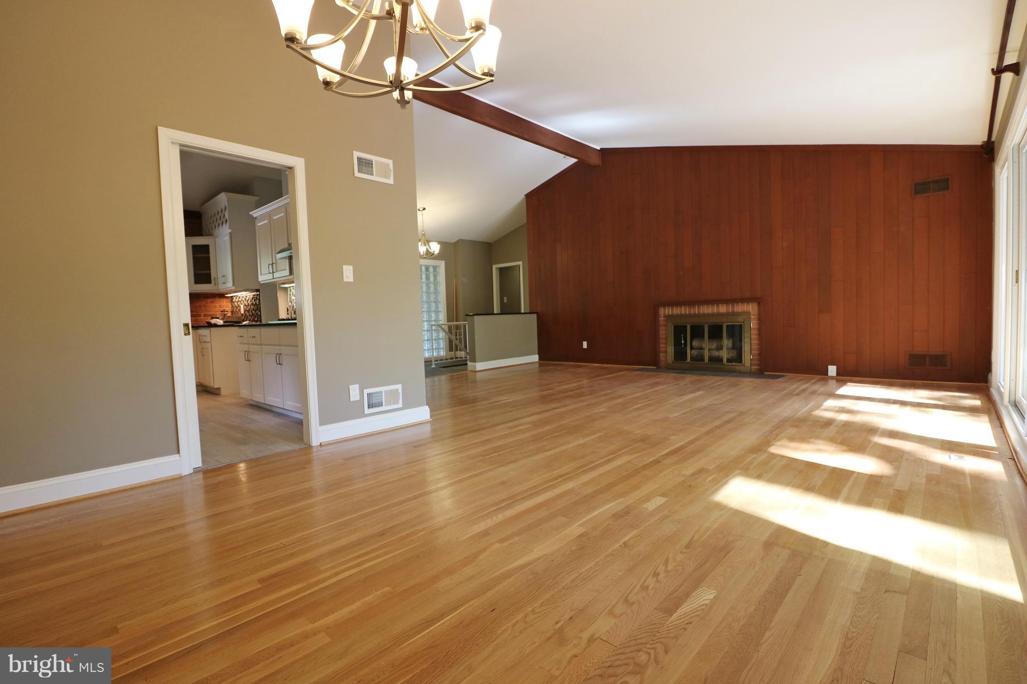 WOODHAVEN - Residential Lease