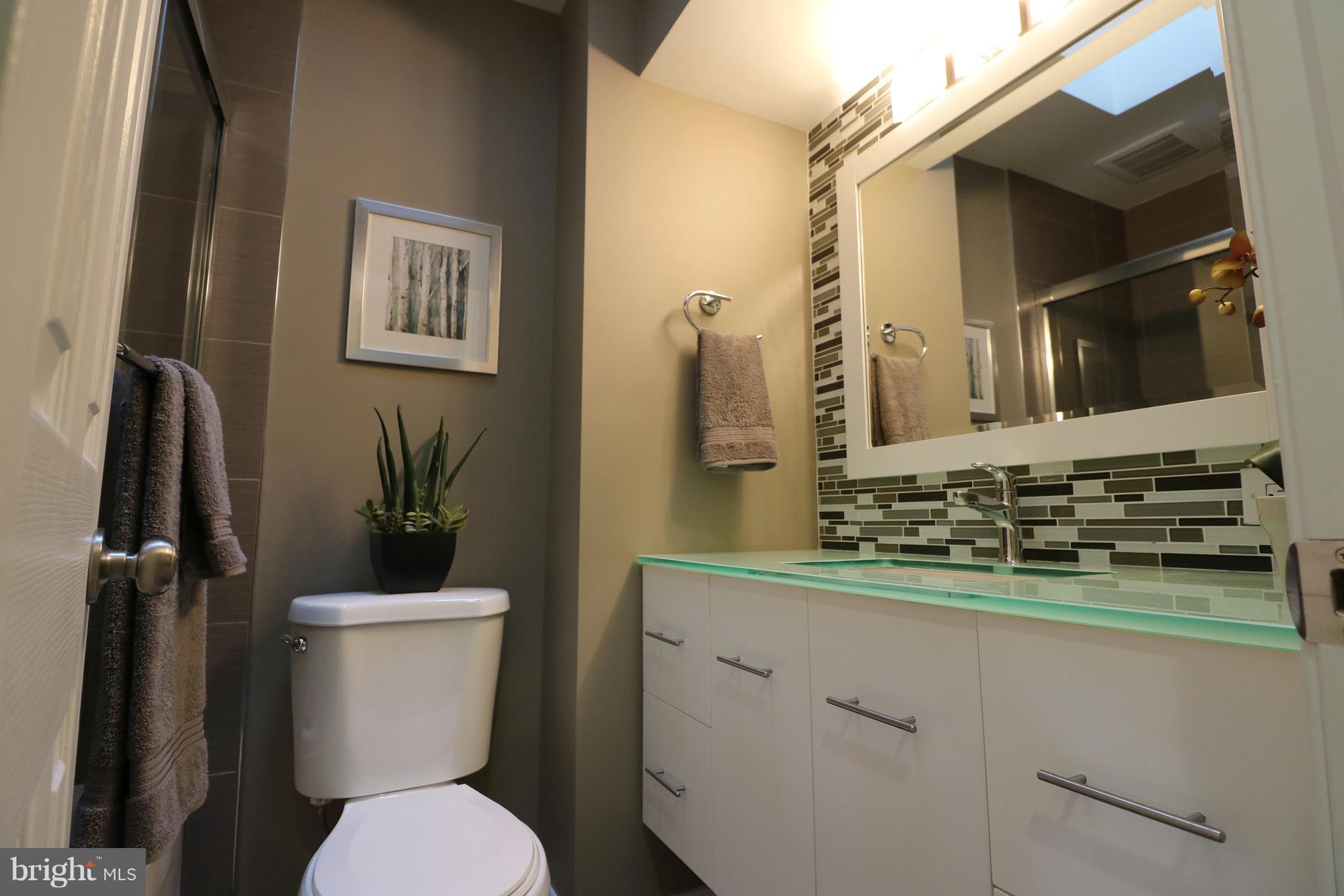 WOODHAVEN - Residential Lease