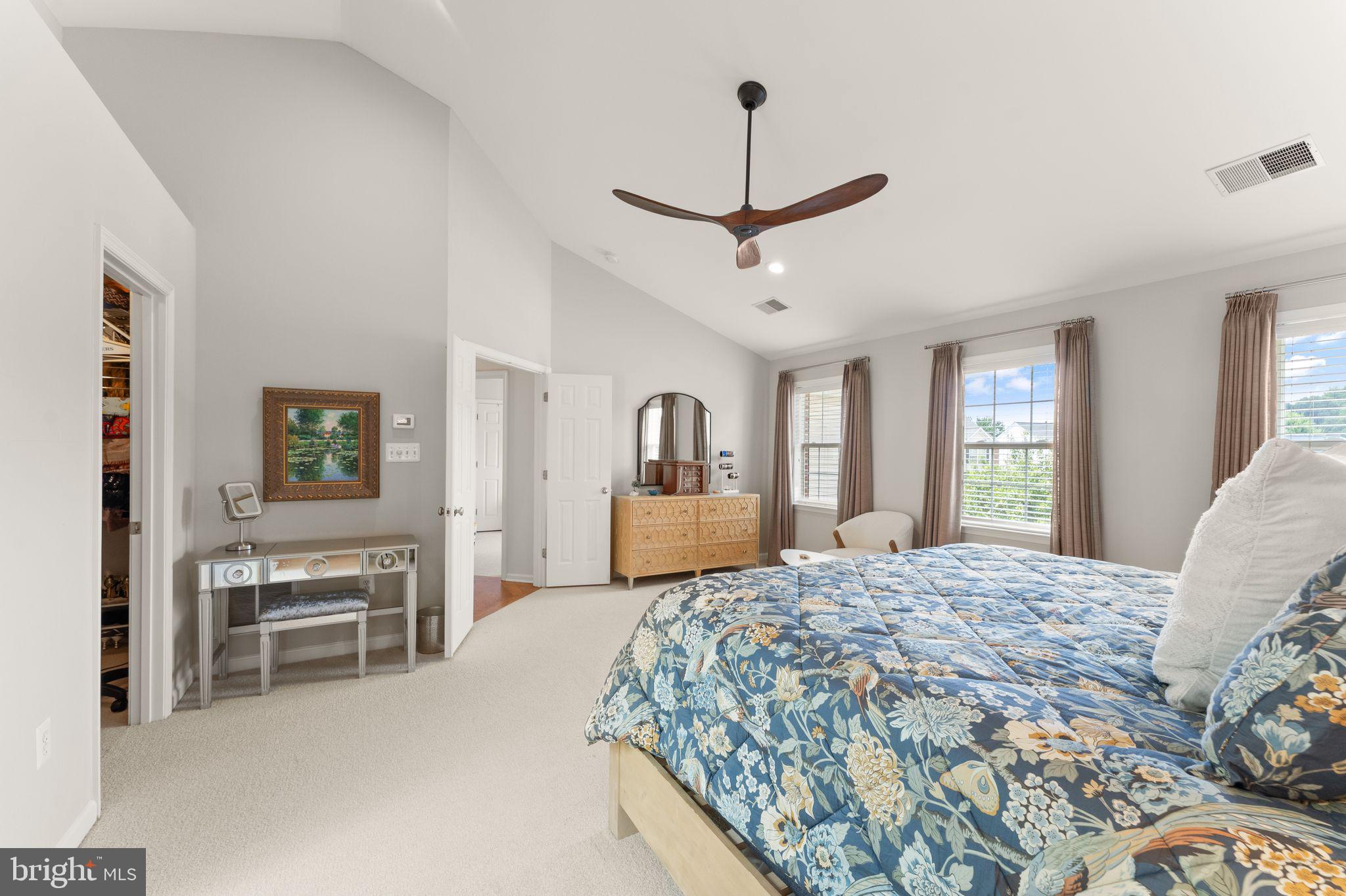 LOWES POINT - Residential