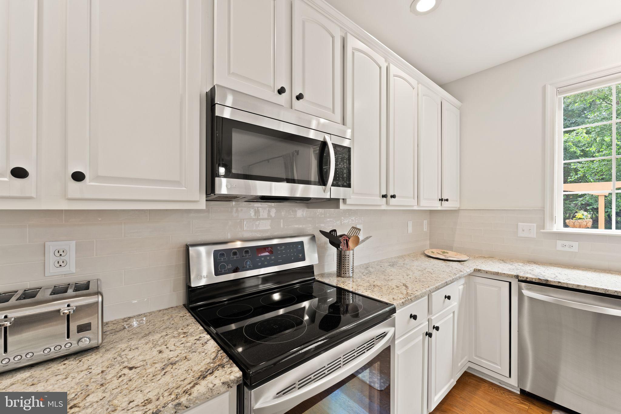 LOWES POINT - Residential