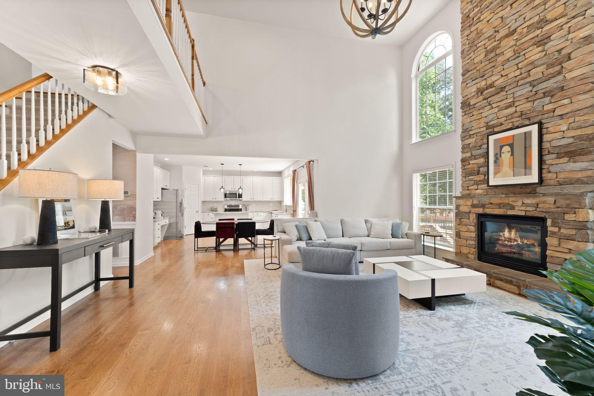 LOWES POINT - Residential