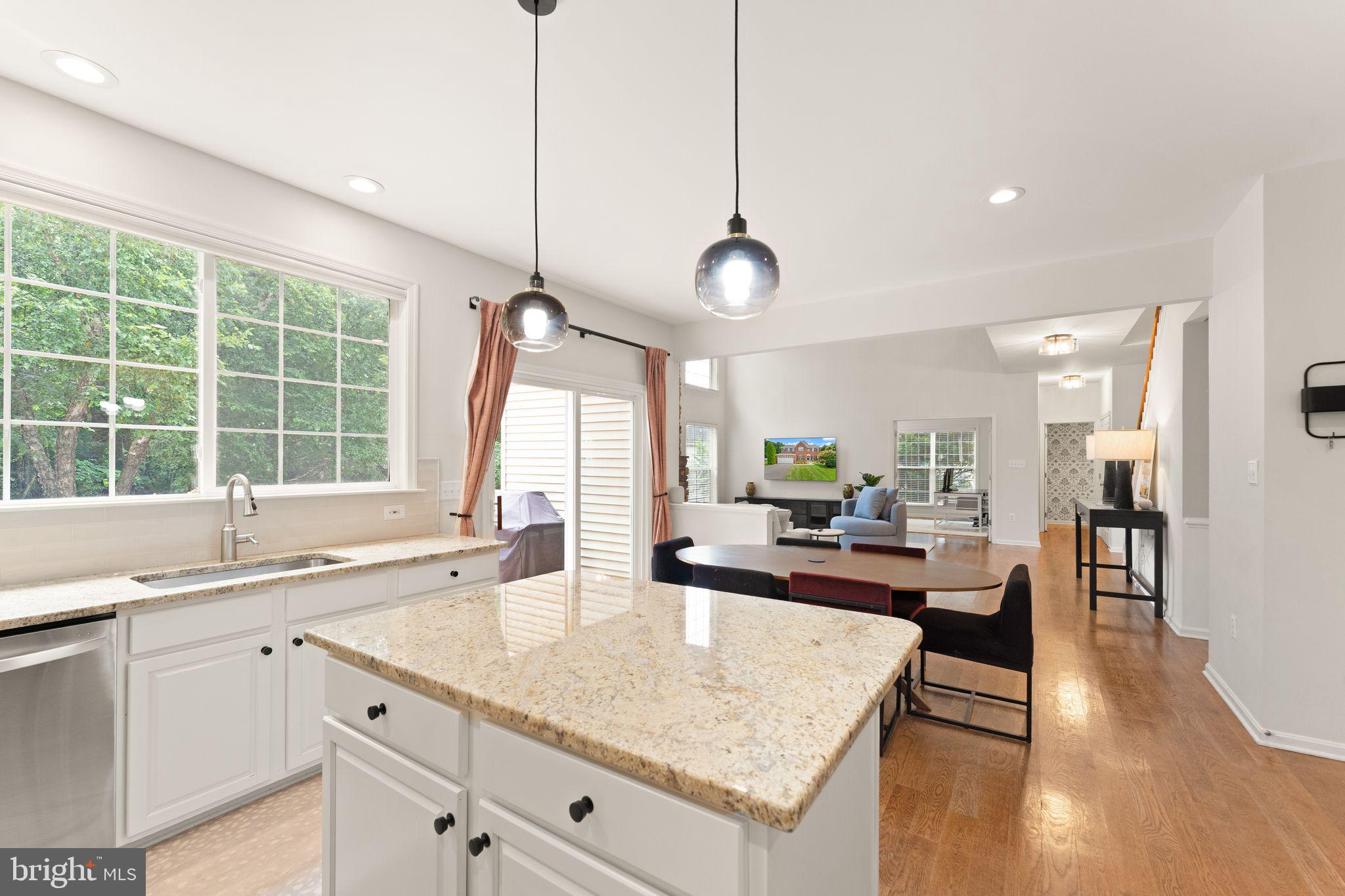 LOWES POINT - Residential