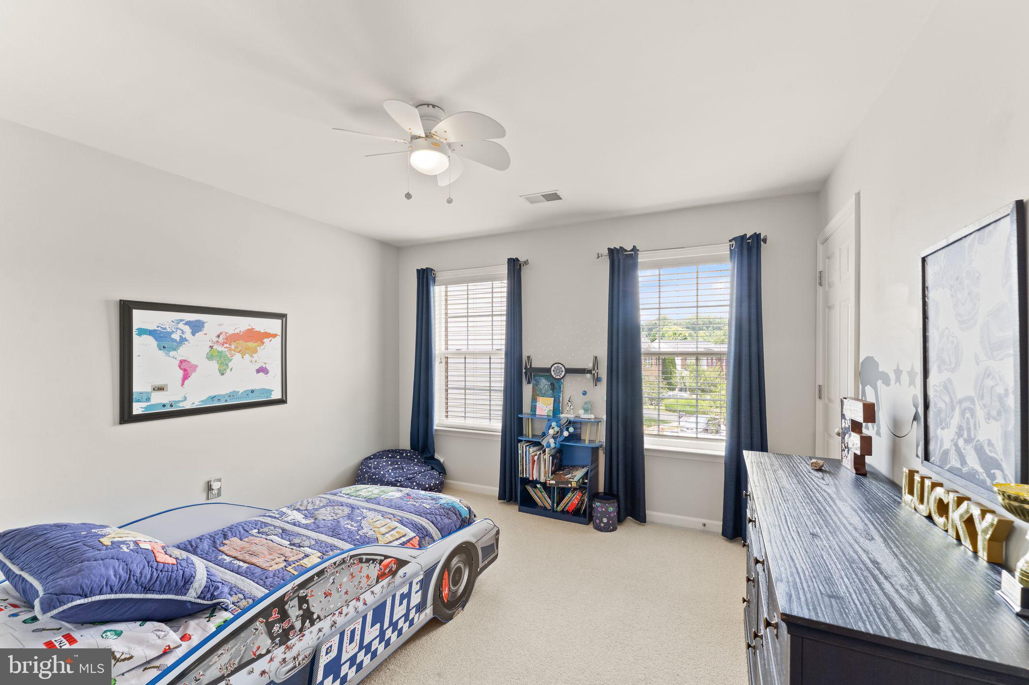 LOWES POINT - Residential