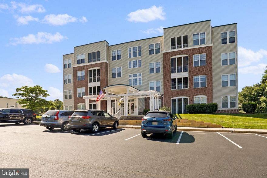 Wonderfully maintained 2 bedroom 2 bath + den condo.  Sit back and enjoy the screened-in porch of this first floor condo without the hassle of any lawn care! Formal living and dining room with new flooring and 9ft ceilings throughout. Kitchen provides plenty of storage as well as a breakfast nook. Large primary bedroom complete with walk in closet and full bath. Full size washer and dryer in unit. Make this home yours and take advantage of the community pool this summer!