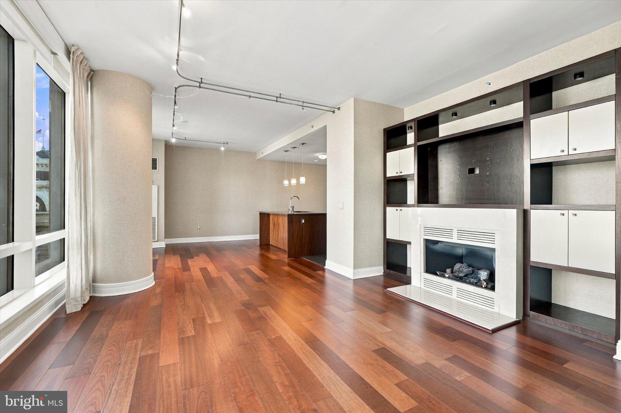 1414 S PENN SQUARE 00 15F