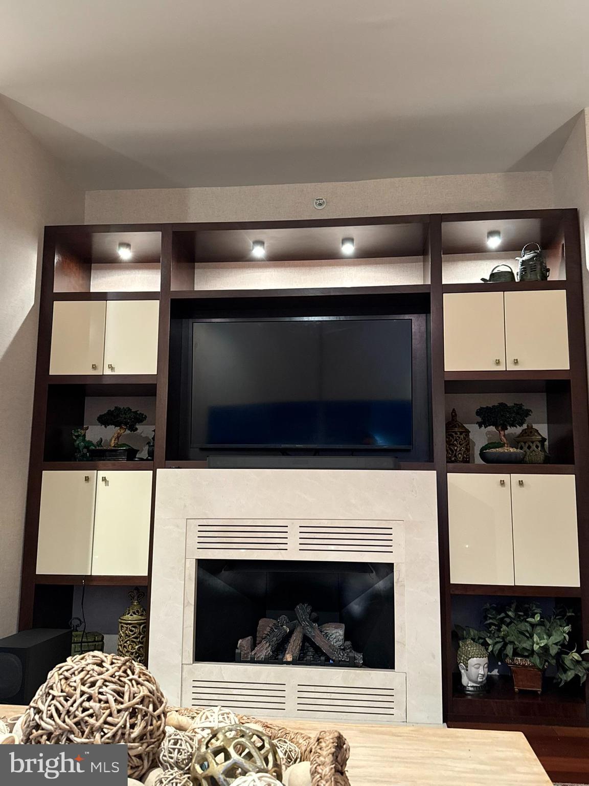 CENTER CITY - Residential