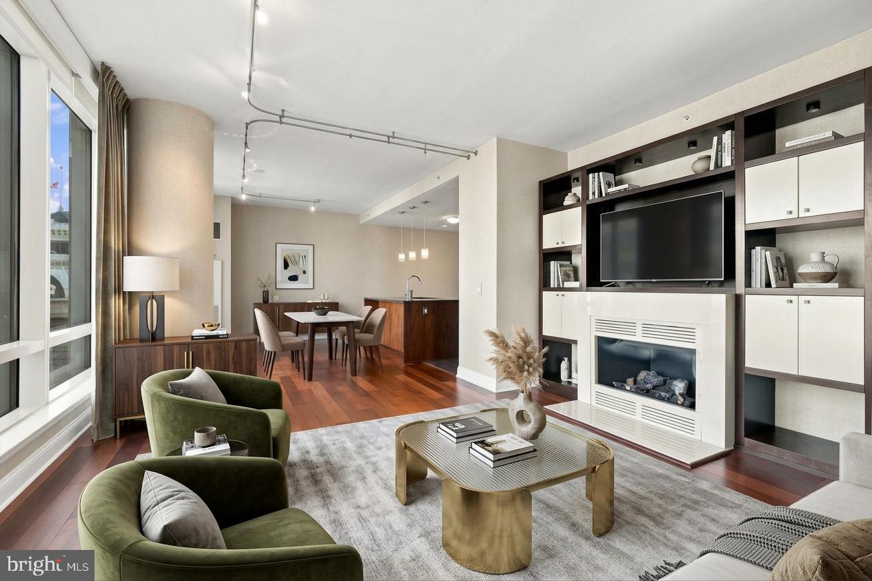 1414 S PENN SQUARE 00 15F