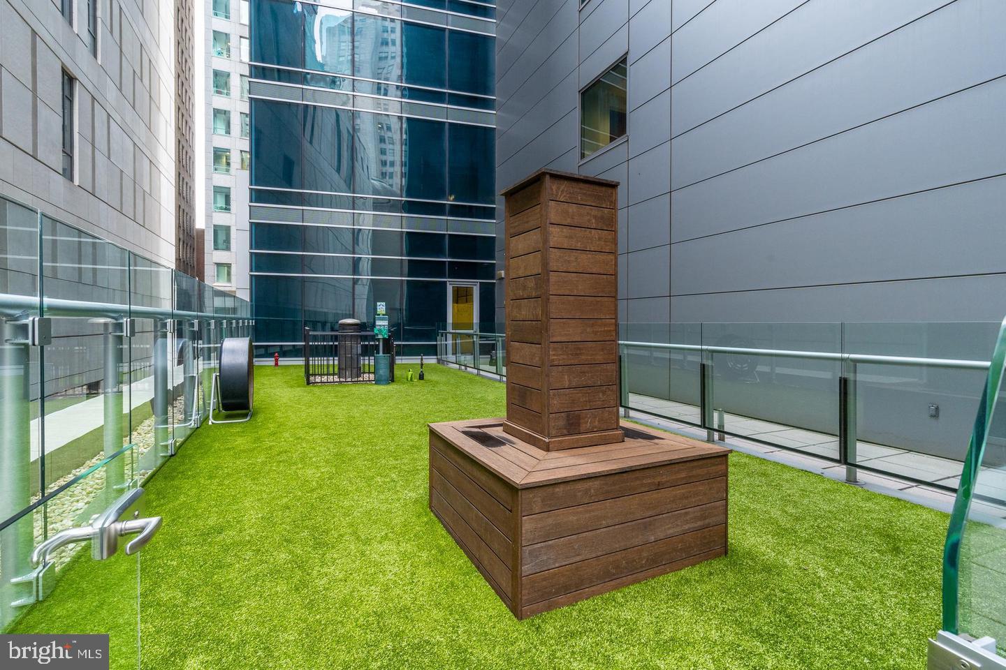 CENTER CITY - Residential