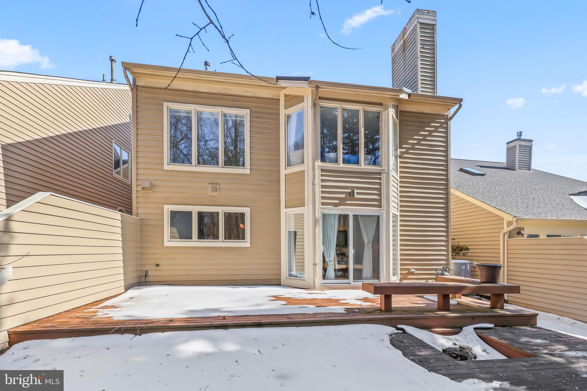 RESTON - Residential