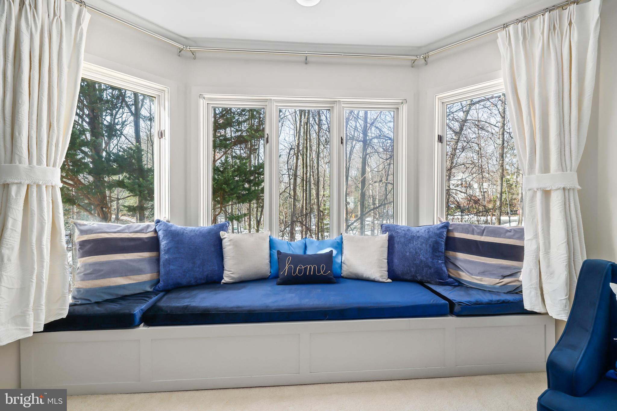 RESTON - Residential