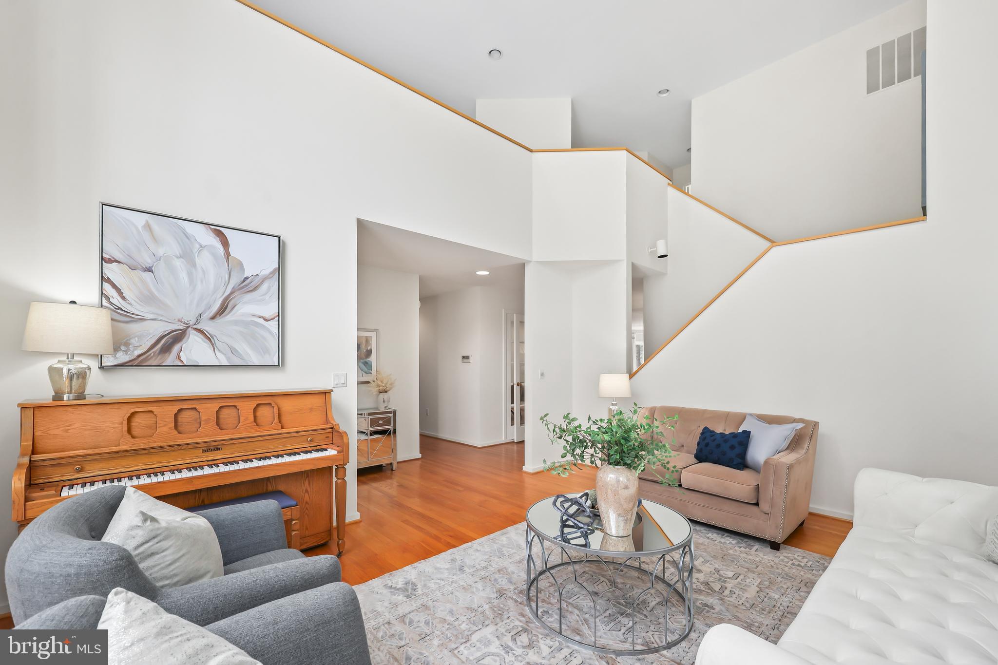 RESTON - Residential