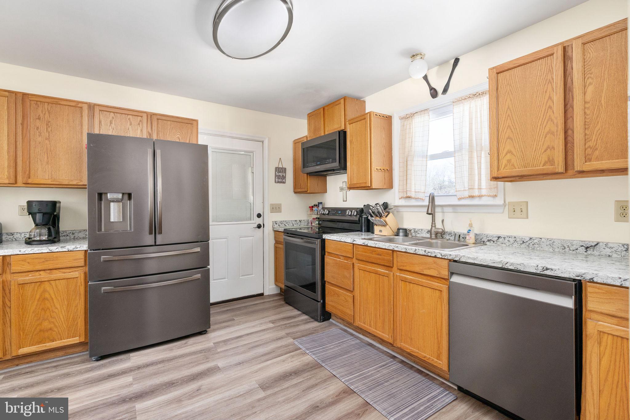 THE ESTATES - Residential