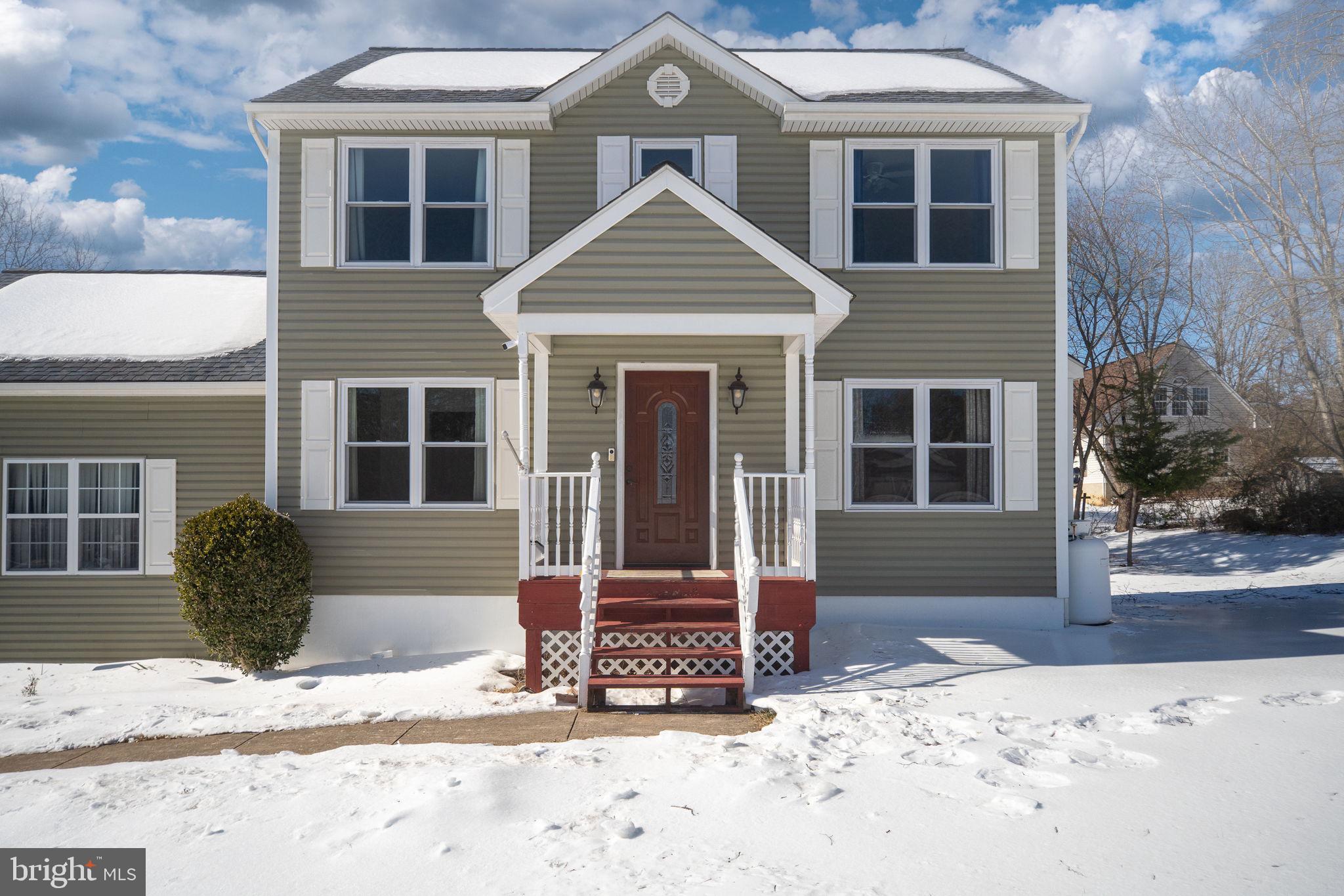 THE ESTATES - Residential