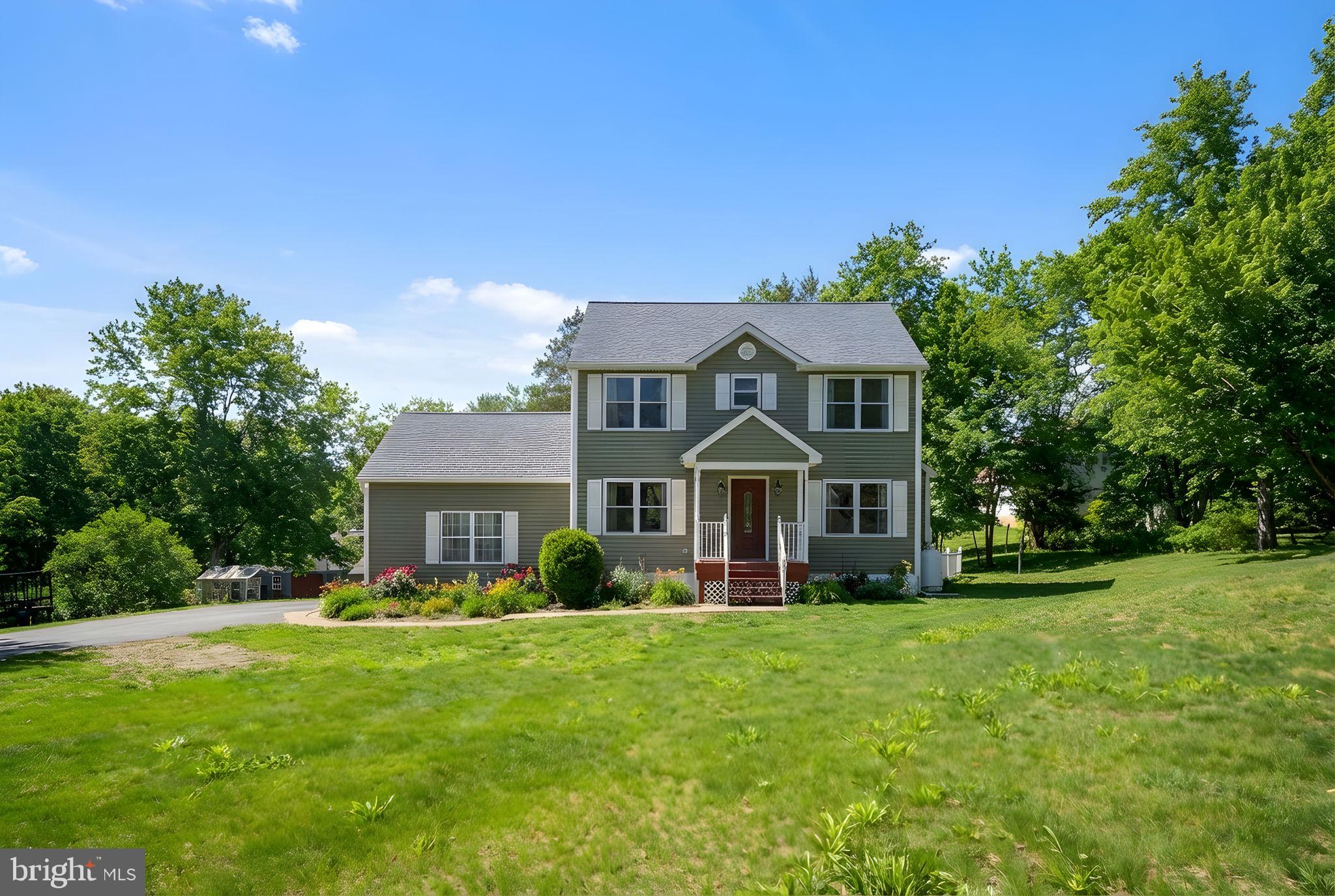 THE ESTATES - Residential