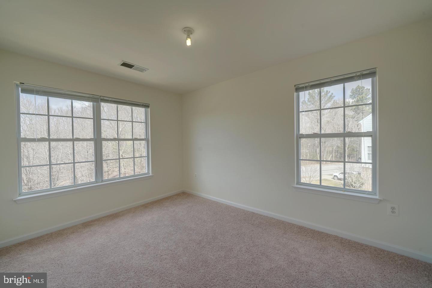 THE WOODYARD PLAT 1> - Residential Lease