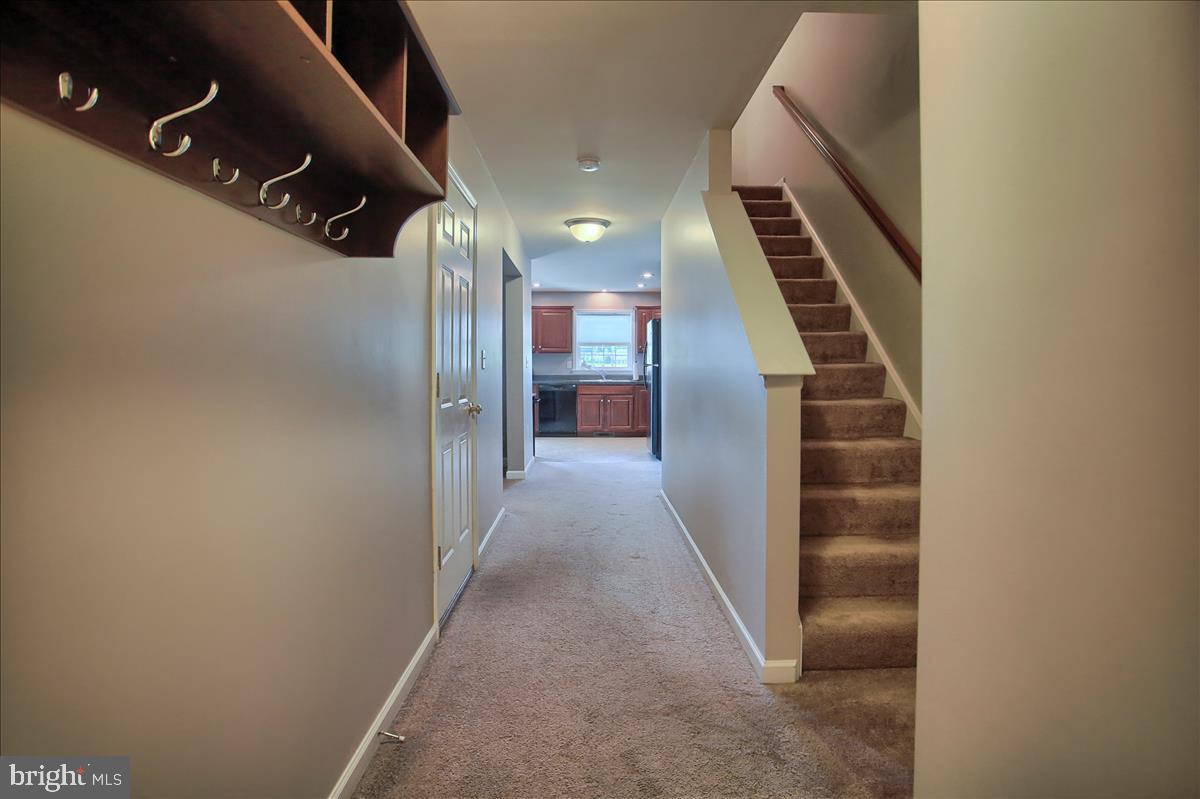 ASHCOMBE FARMS WEST - Residential