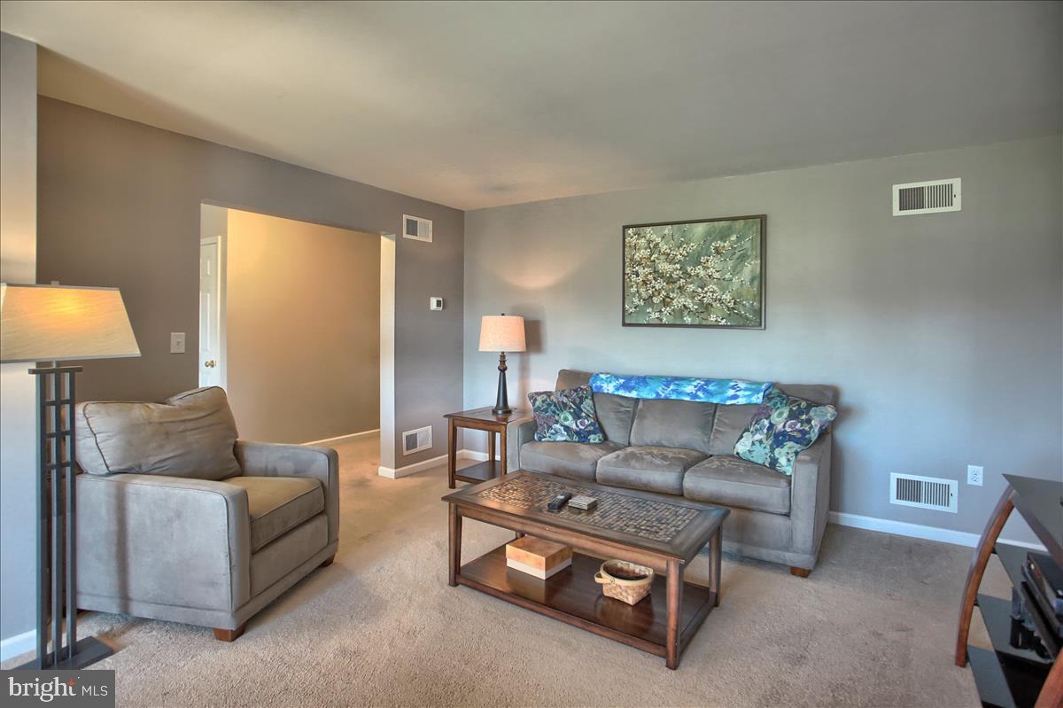 ASHCOMBE FARMS WEST - Residential