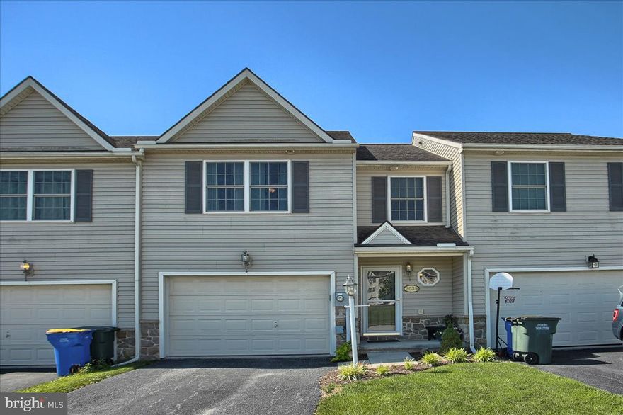 DELIGHTFUL TOWNHOME THAT HAS BEEN METICULOUSLY MAINTAINED CAN ACCOMODATE A QUICK SETTLEMENT. NEUTRAL DECOR THROUGHOUT. YOU WILL FEEL IMMEDIATELY AT HOME AND CONFORTABLE IN THIS WONDERFUL HOME WITH GENEROUS SQ. FOOTAGE. THERE IS A WALK OUT LOWER LEVEL, WITH A FENCED YARD. ECONOMICAL GAS HEAT. WATER SOFTENER IS OWNED. 10 X 12 DECK. A PLEASURE TO INSPECT!!! WASHER AND DRYER RESERVED BY SELLER.  OFFERS HAVE BEEN RECEIVED... OFFER DEADLINE IS SATURDAY, JULY 10 AT 4 PM. PLEASE CALL JOYCE WITH ANY QUESTIONS