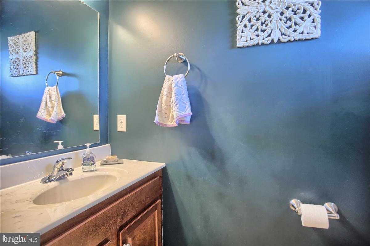 ASHCOMBE FARMS WEST - Residential