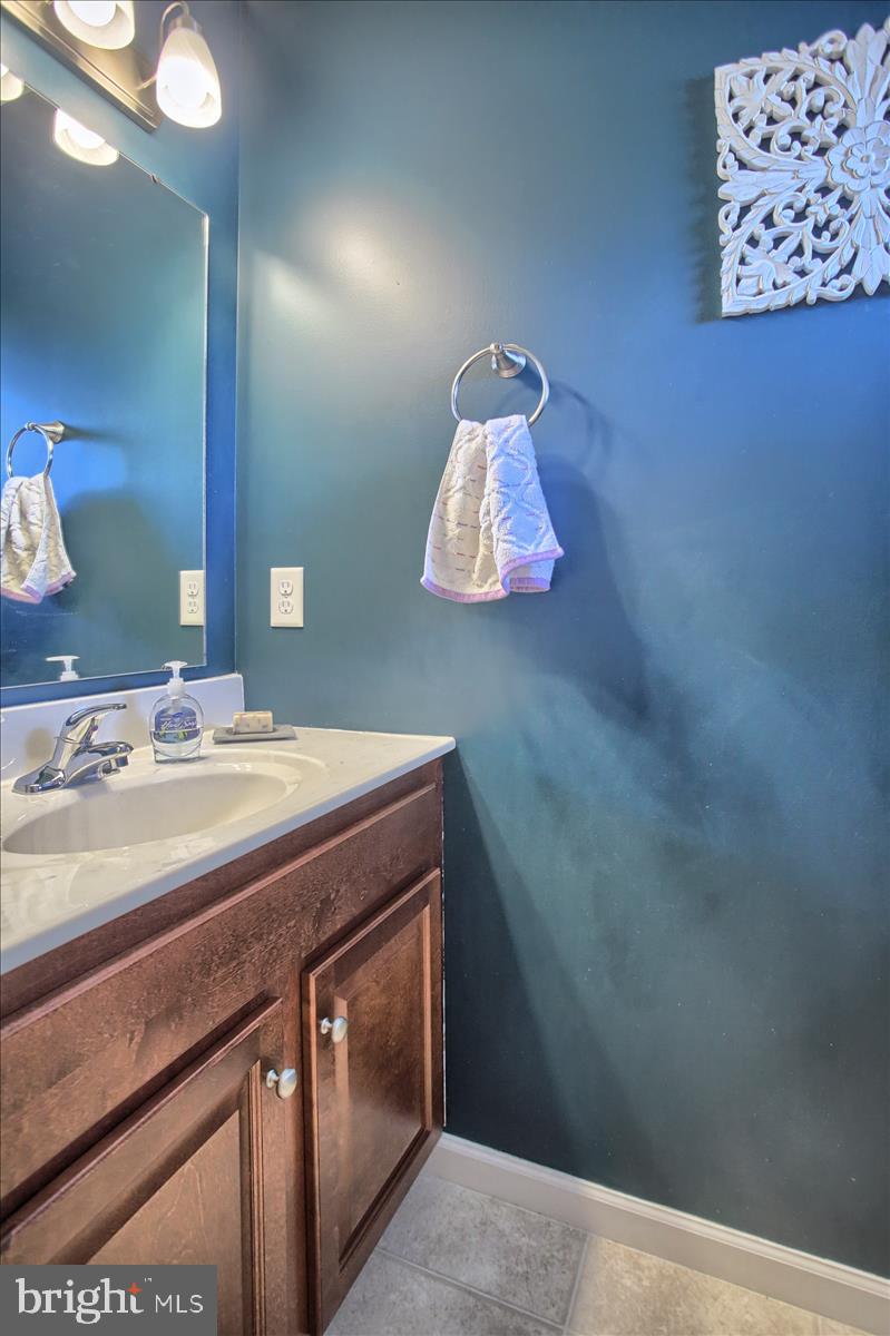 ASHCOMBE FARMS WEST - Residential