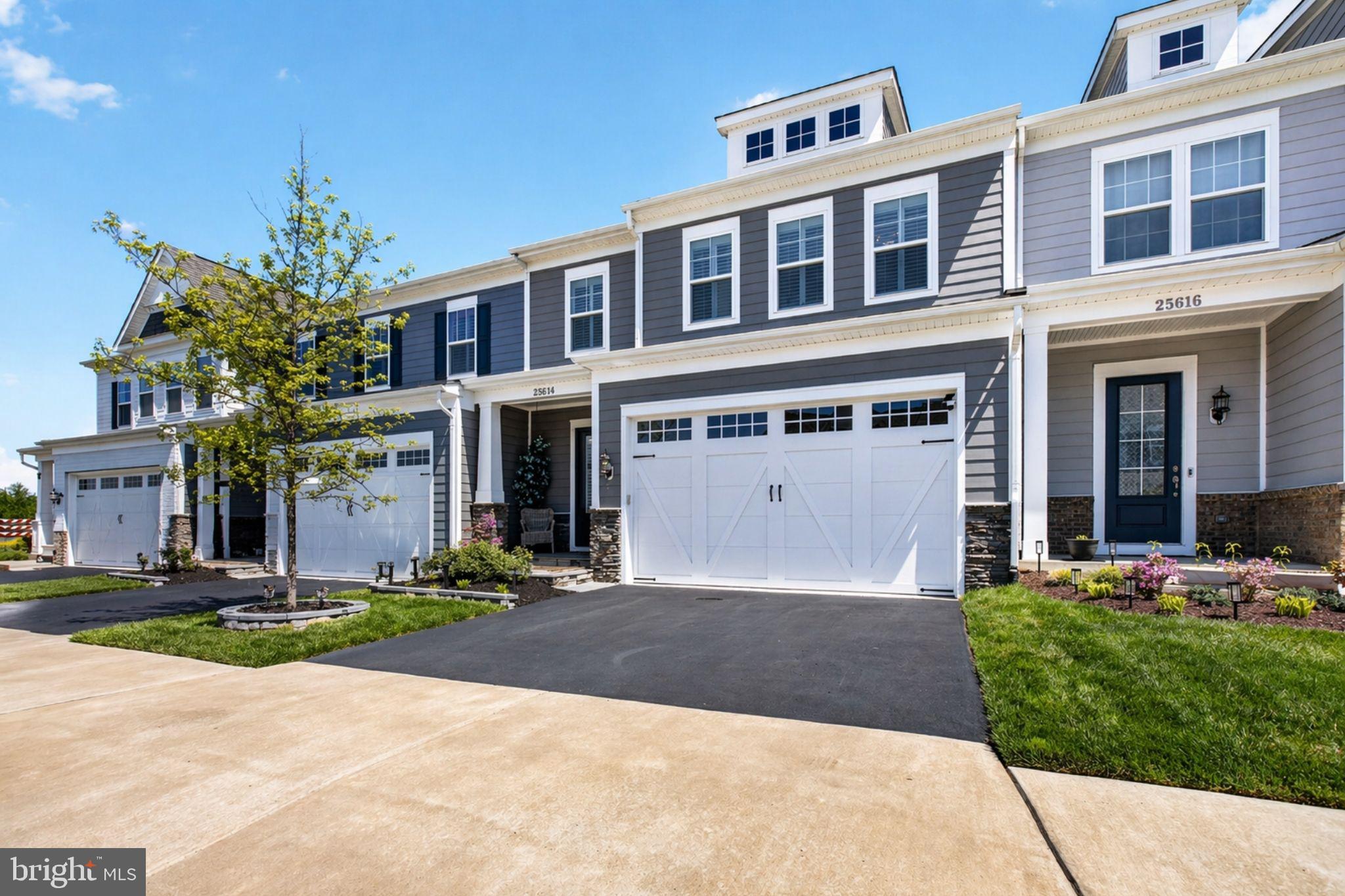 THE RETREAT AT POLAND HILL - Residential