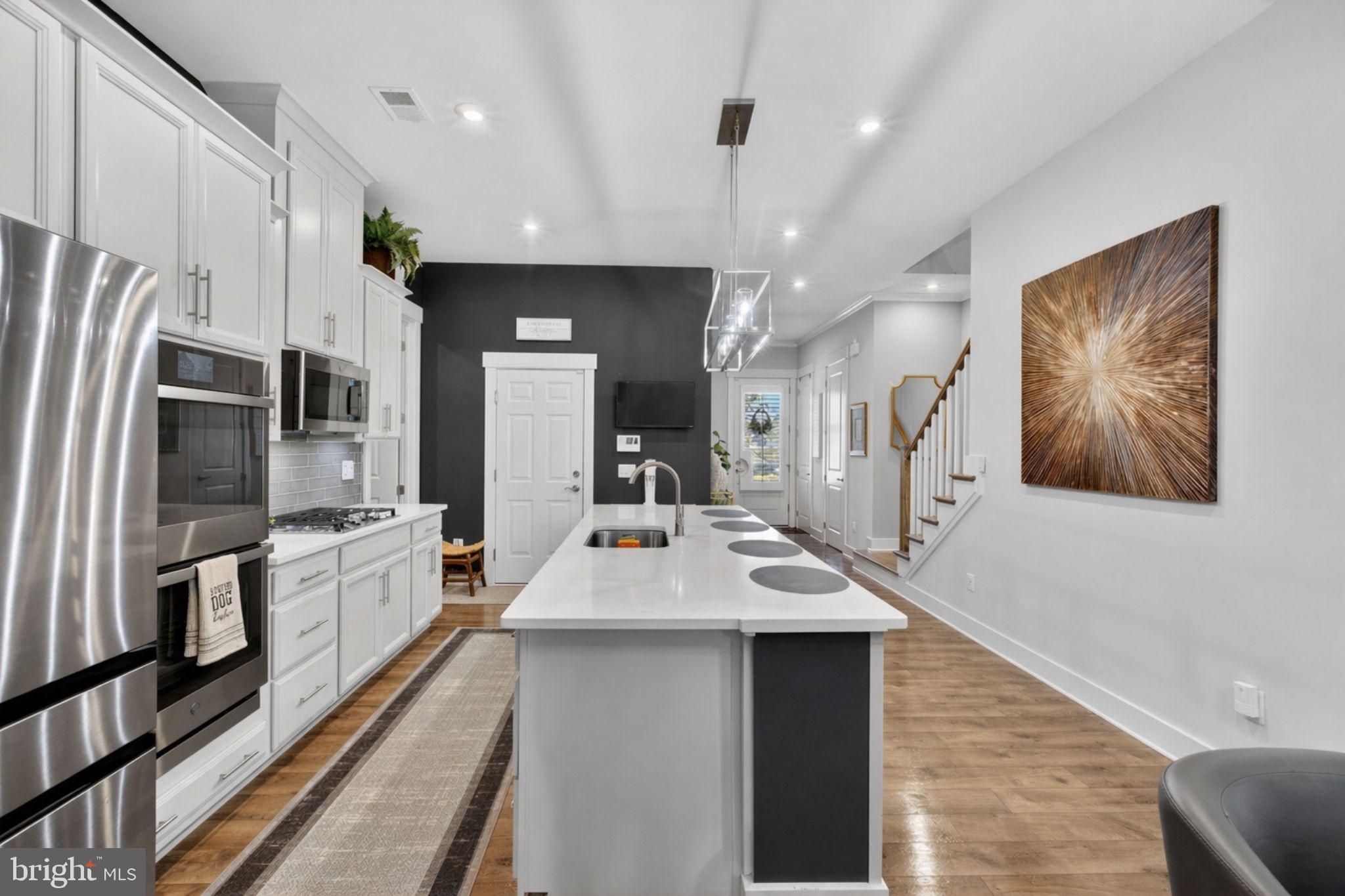 THE RETREAT AT POLAND HILL - Residential