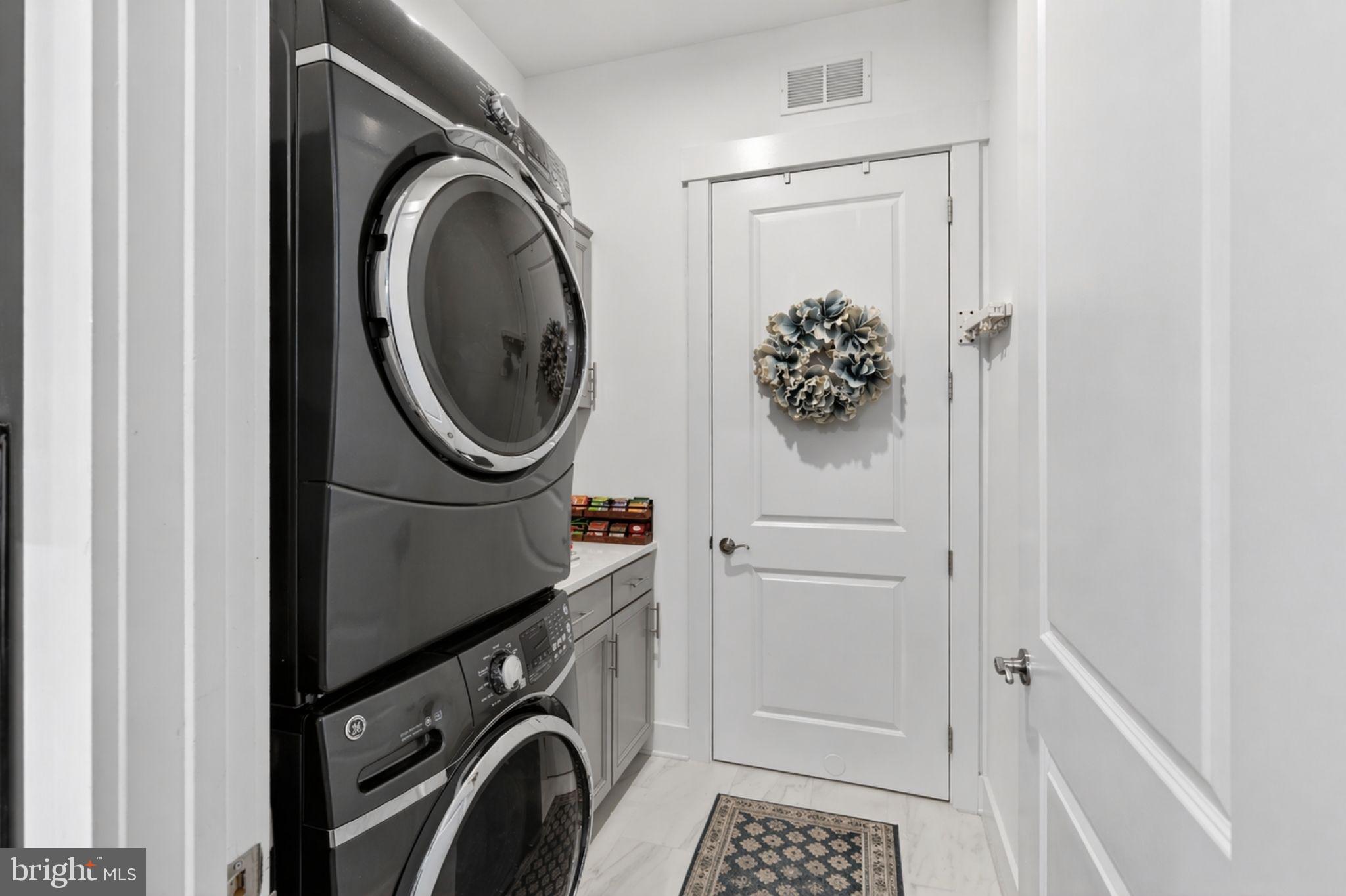 THE RETREAT AT POLAND HILL - Residential