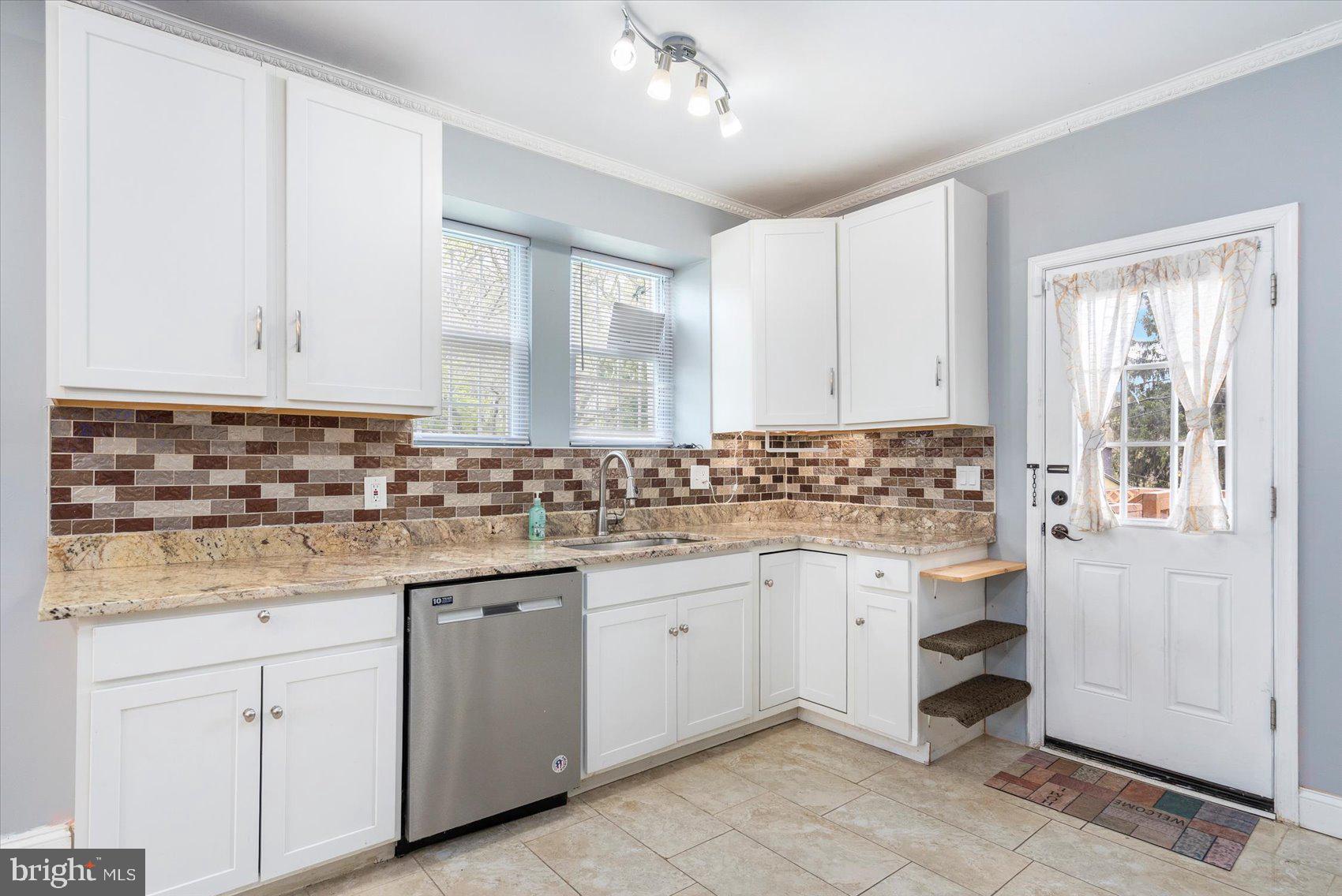 GREENSPRING - Residential Lease