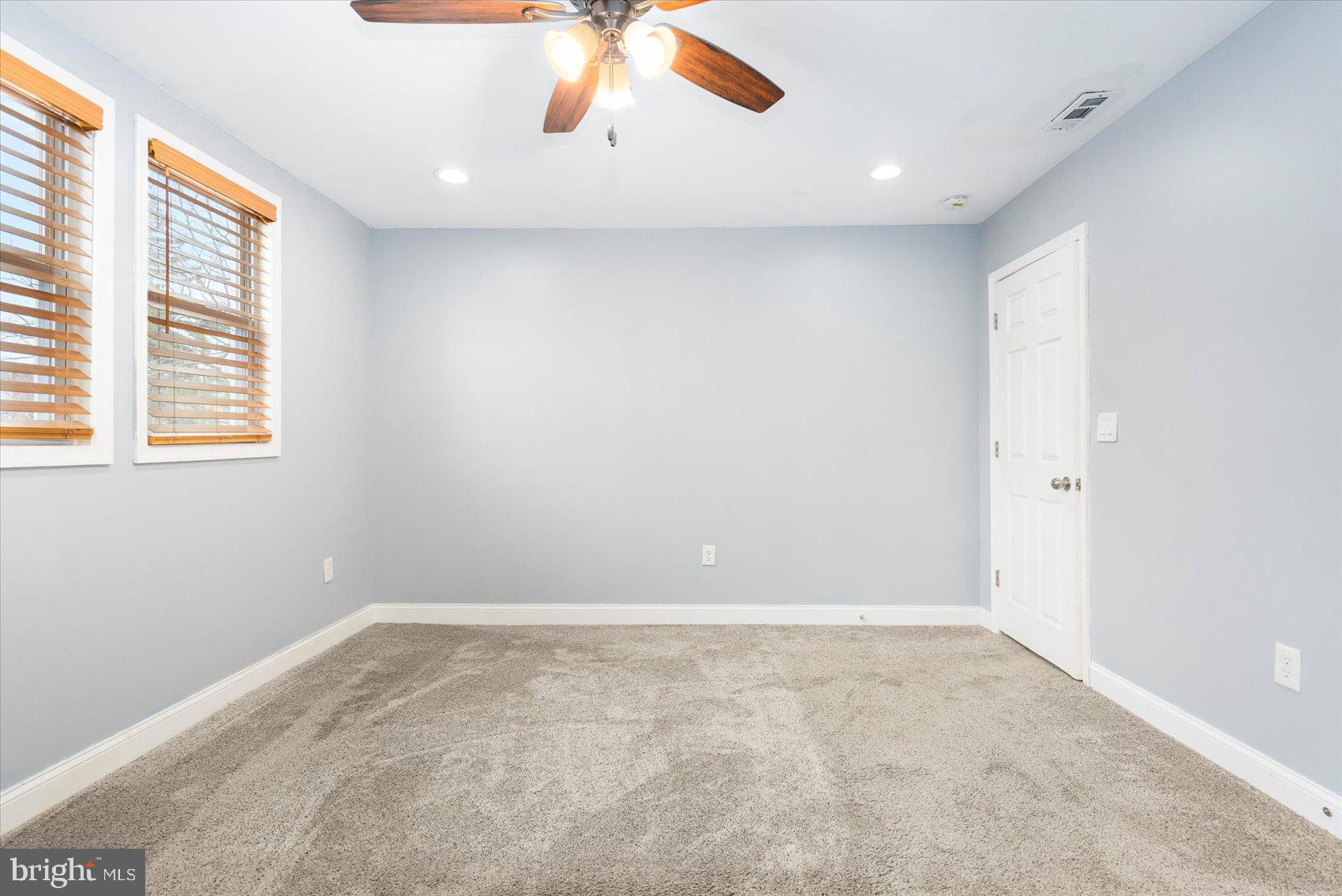 GREENSPRING - Residential Lease