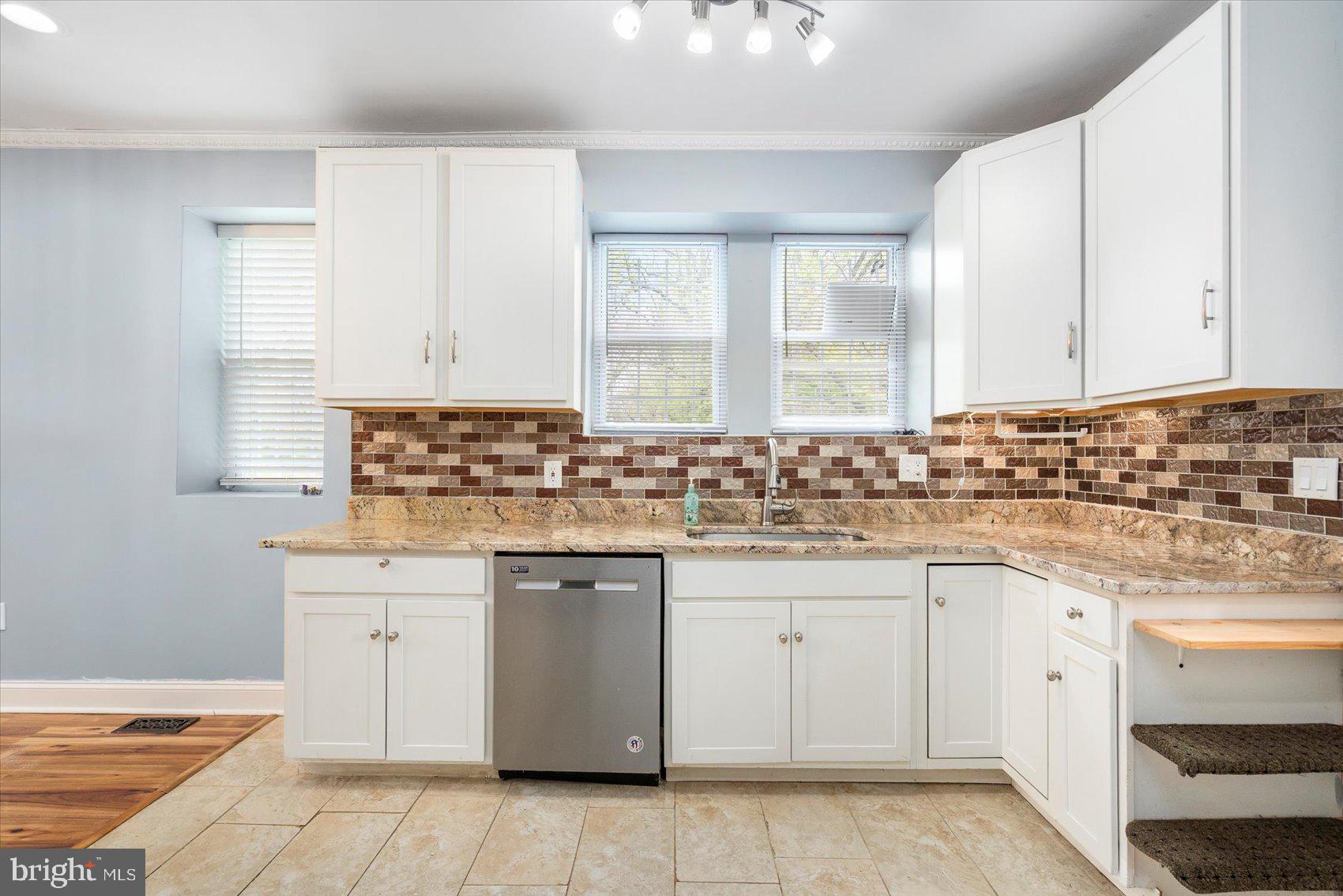 GREENSPRING - Residential Lease