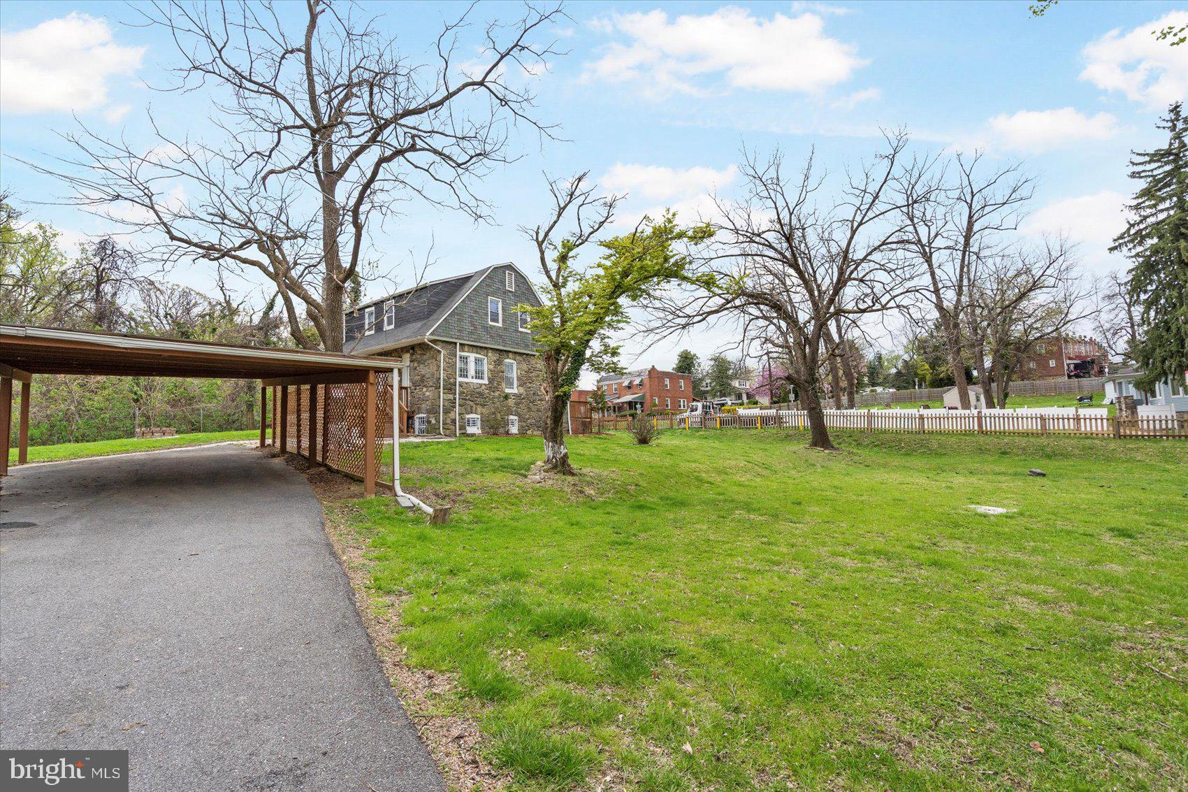 GREENSPRING - Residential Lease