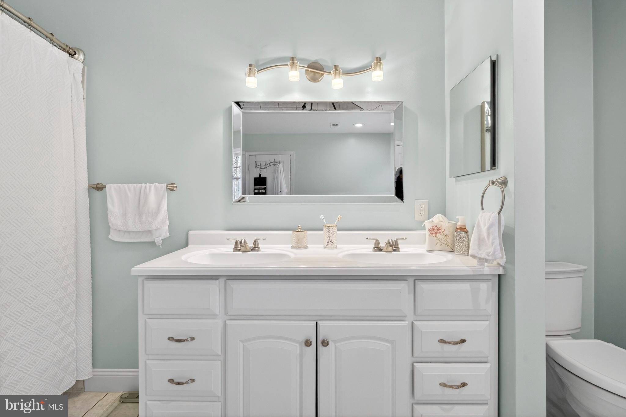 WHEATON OUT RES. (2) - Residential