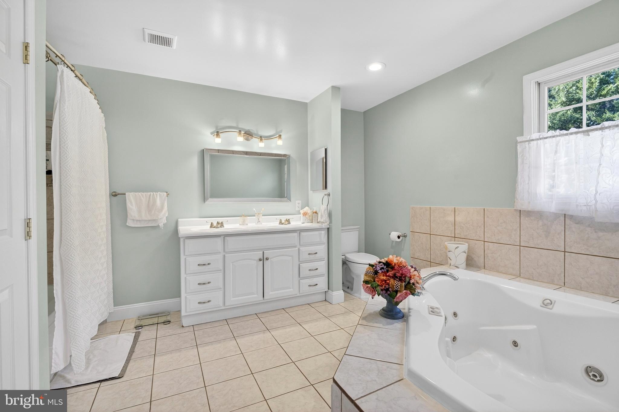 WHEATON OUT RES. (2) - Residential