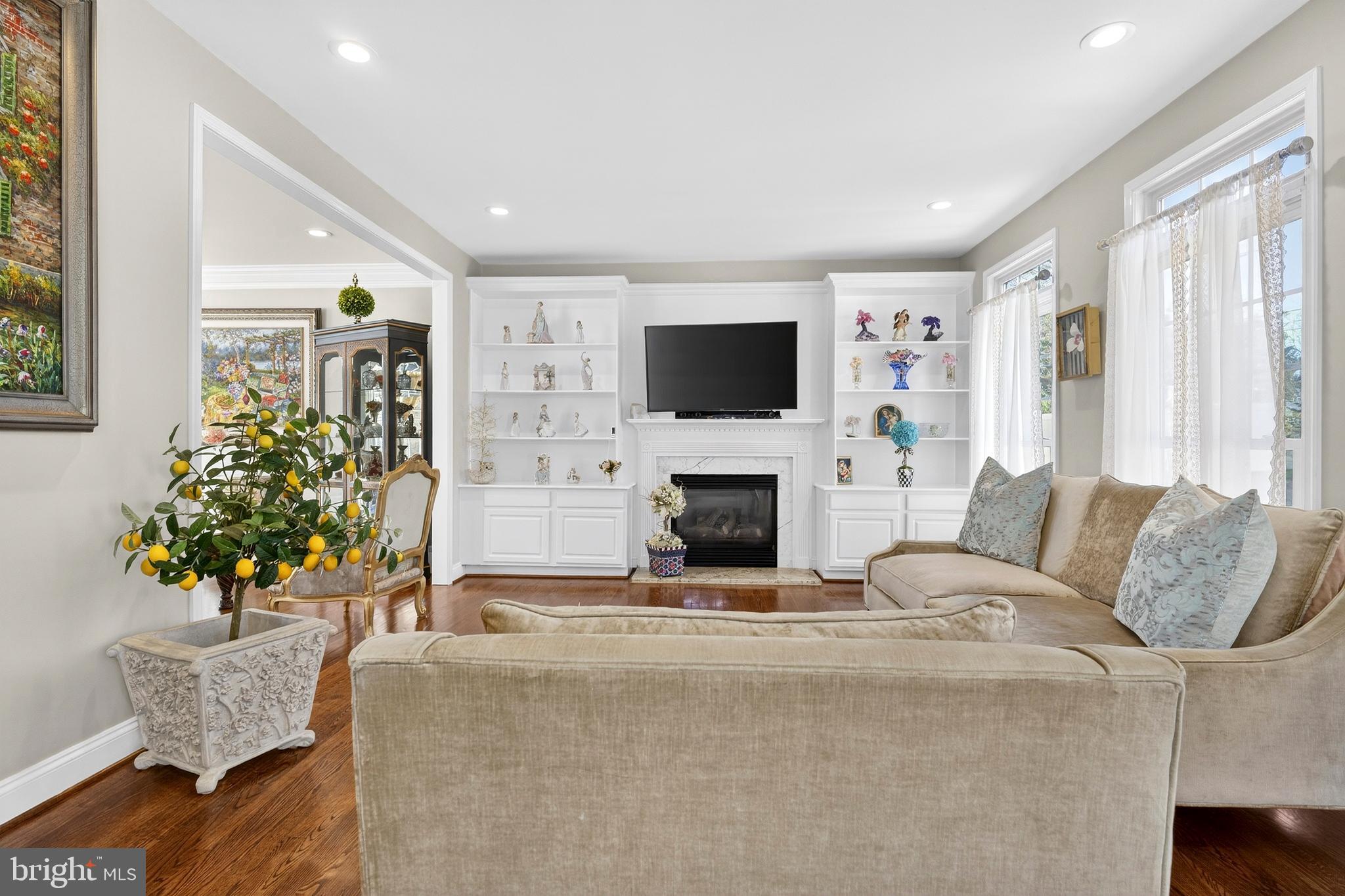 WHEATON OUT RES. (2) - Residential